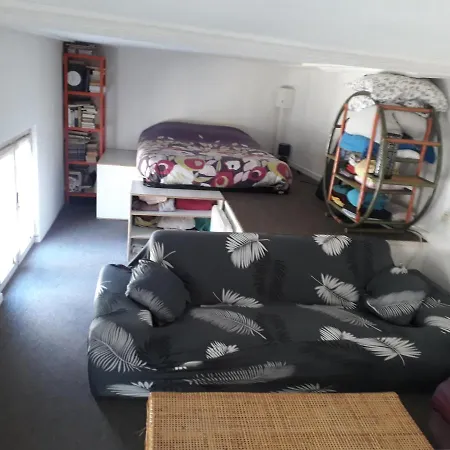 Mezzanine Proche Des Arenes شقة نيم