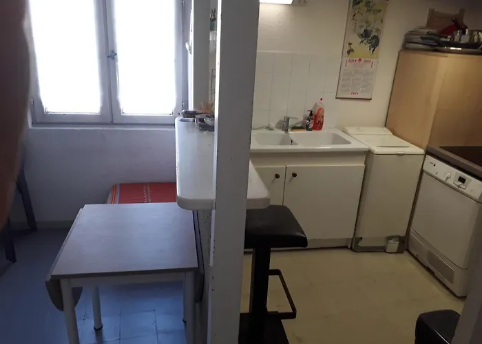 Mezzanine Proche Des Arenes Apartment Nimes